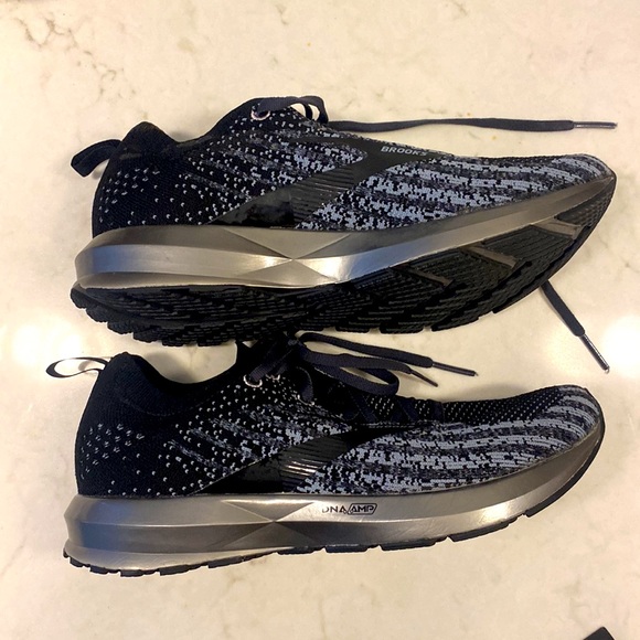 Brooks Levitate 3 DNA Amp Running Shoes - 8.5 - Black/Gray - Picture 2 of 5